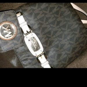 Michael Kors purse